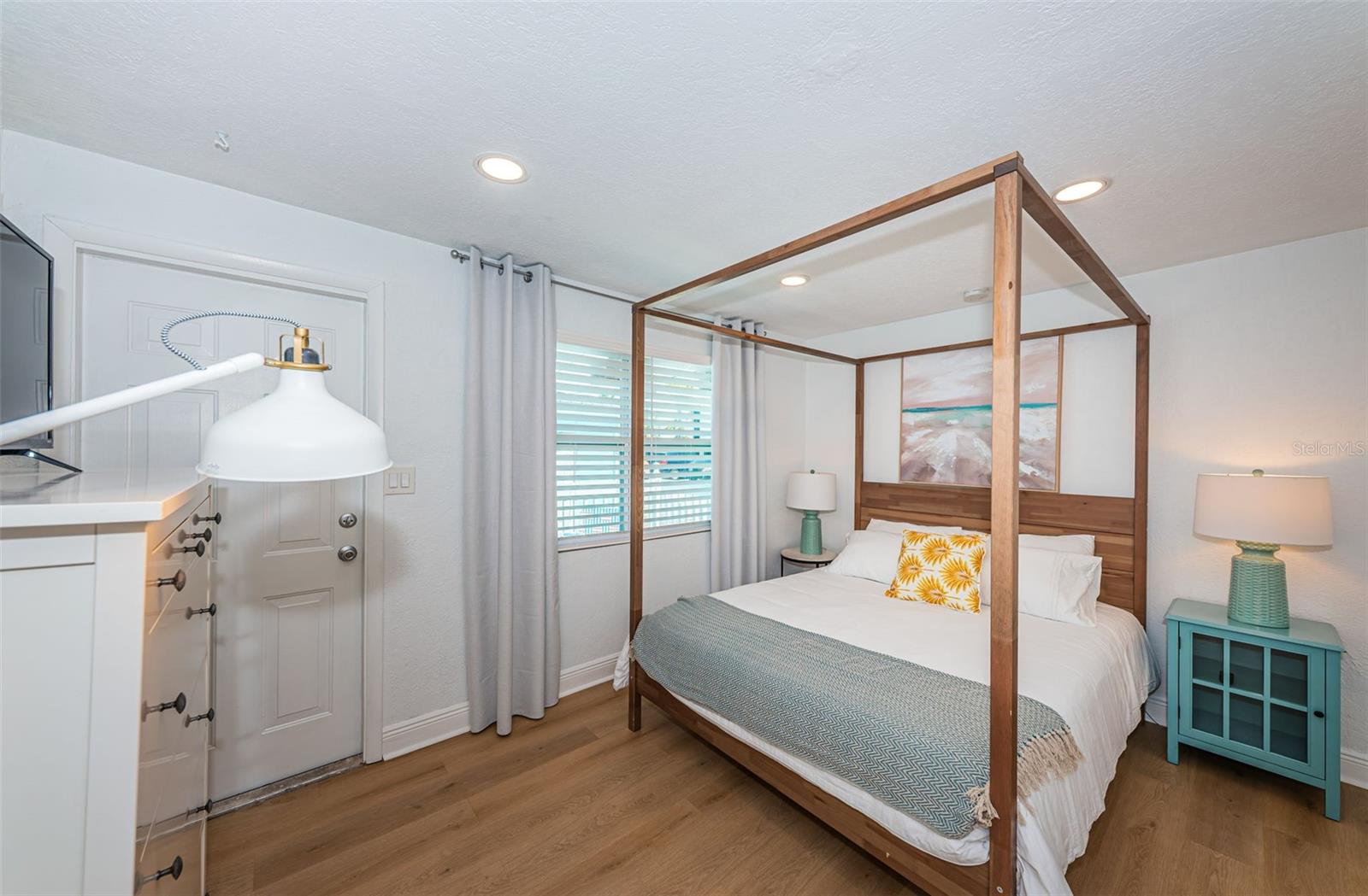 Image 58 of 73 For 504 70th Avenue