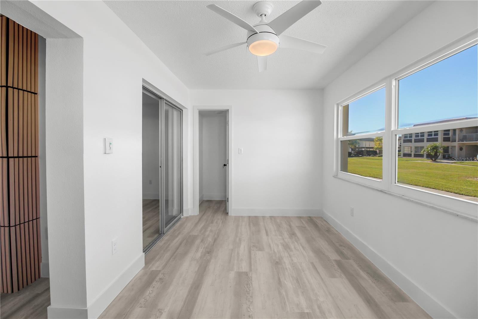 Image 10 of 30 For 4754 Marine Parkway 103