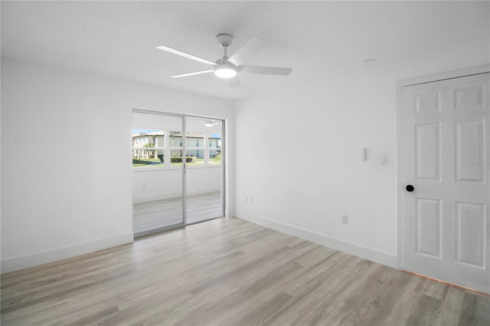 Image 18 of 30 For 4754 Marine Parkway 103