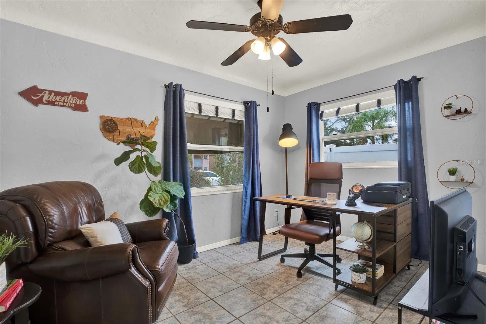 Listing photo id 21 for 1322 Freemont Street S