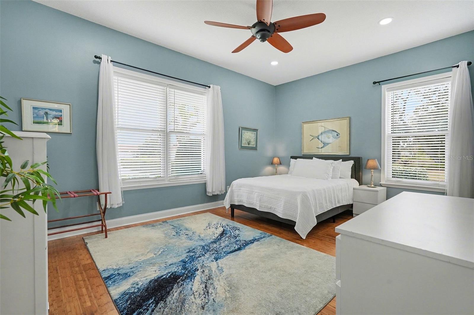 Image 18 of 41 For 605 Manatee Drive