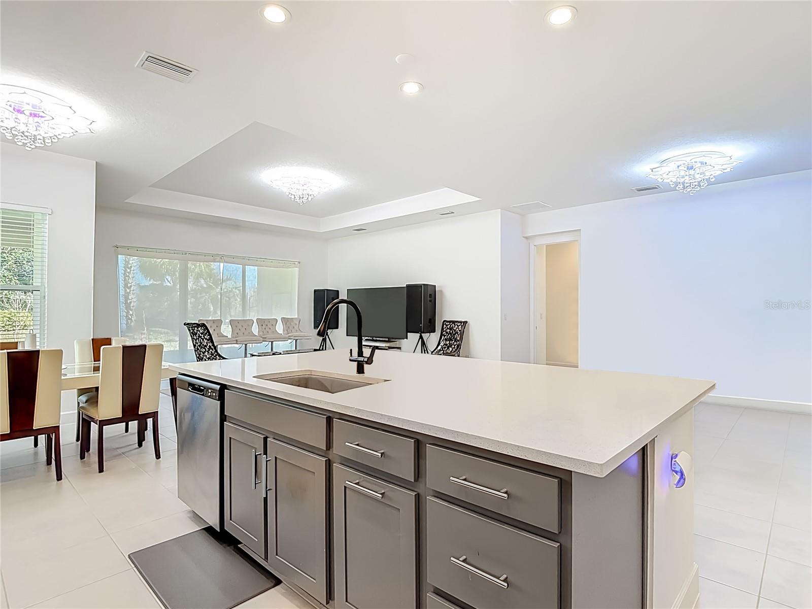 Image 15 of 45 For 32676 Tree Of Life Avenue