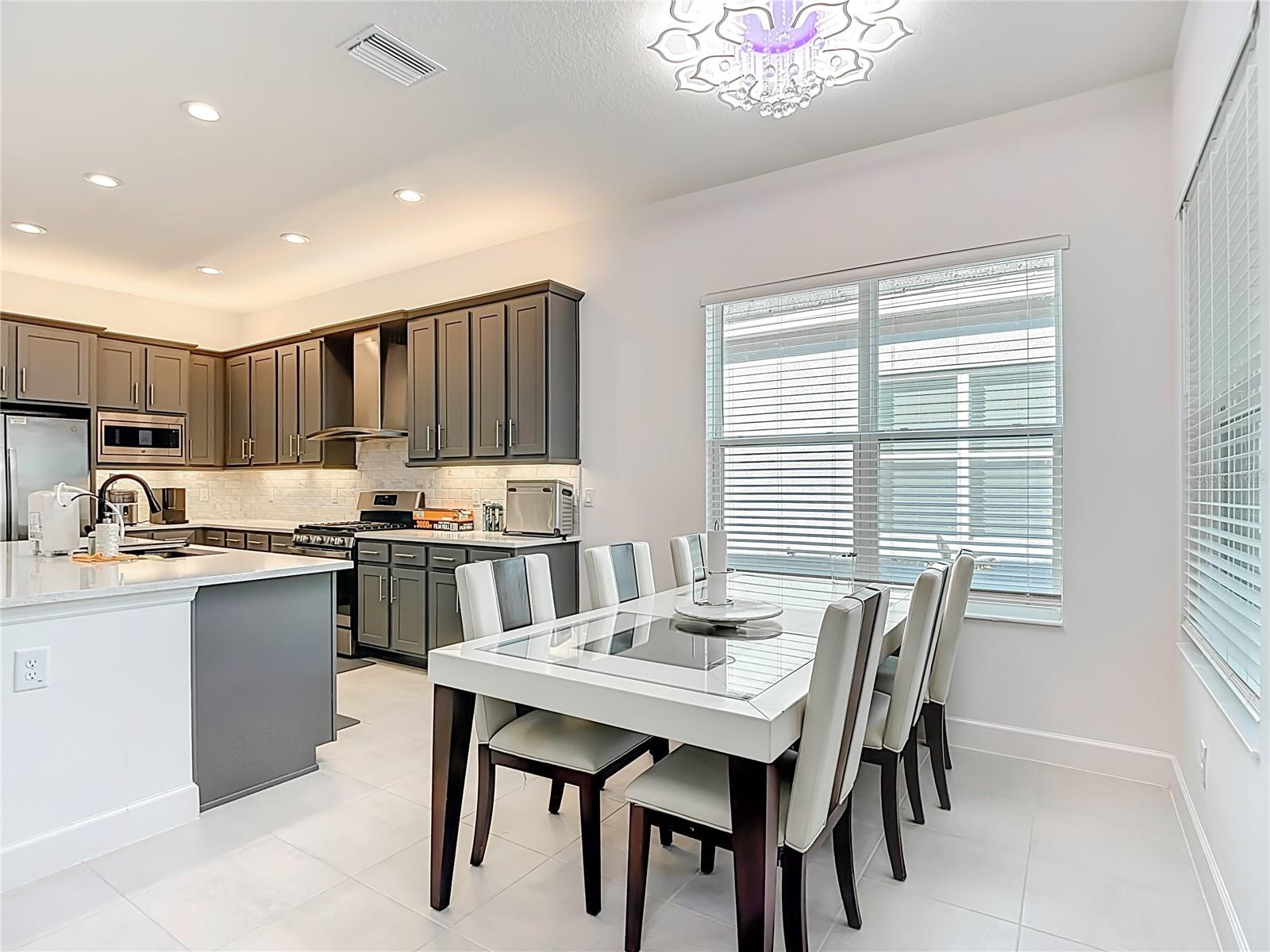 Image 19 of 45 For 32676 Tree Of Life Avenue