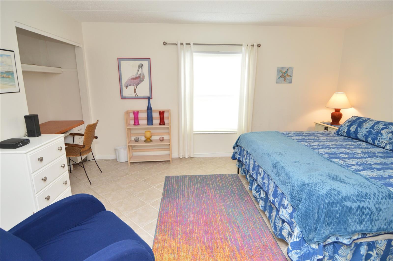 Image 31 of 92 For 12760 Indian Rocks Road 553