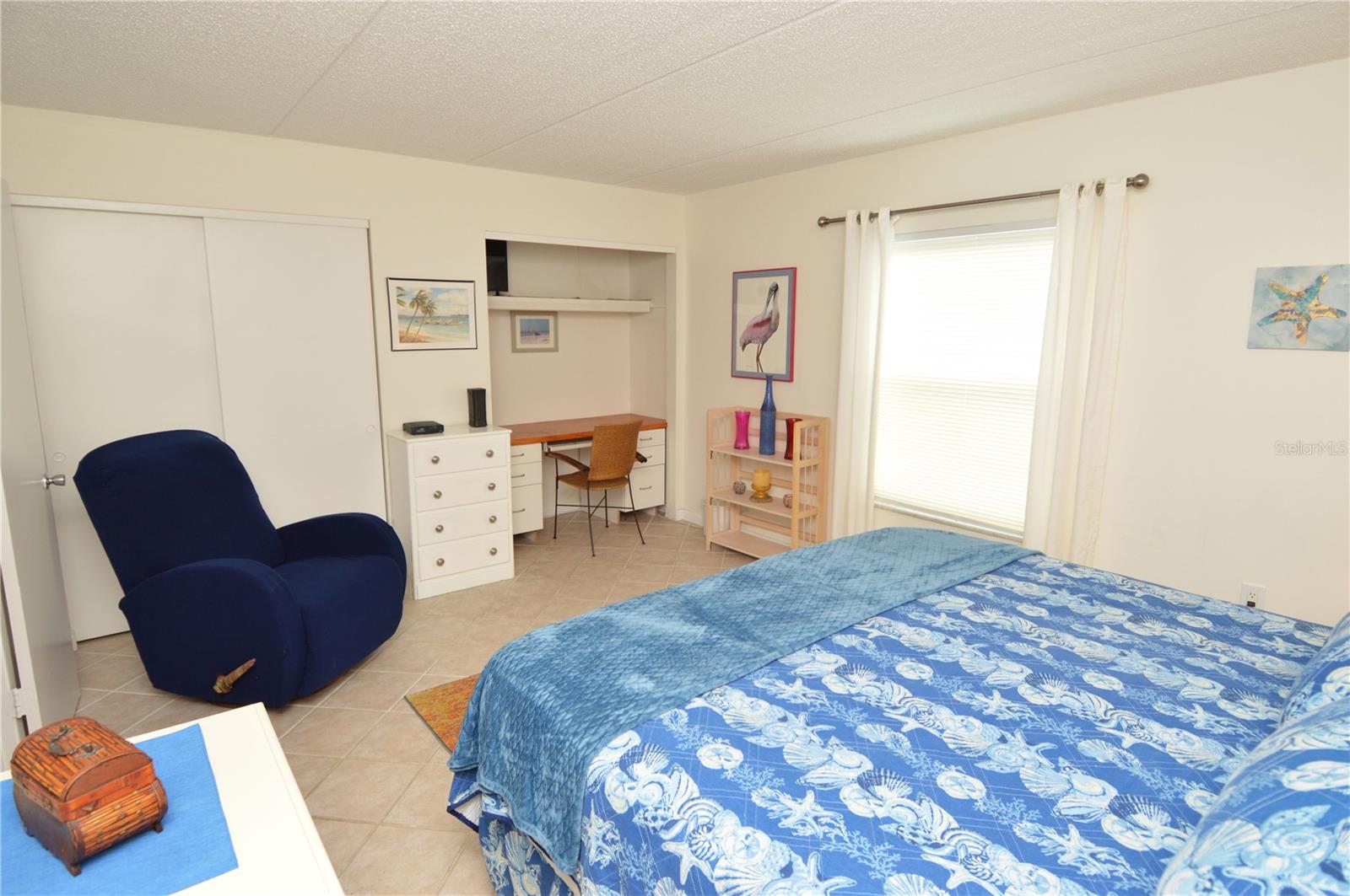 Image 32 of 92 For 12760 Indian Rocks Road 553