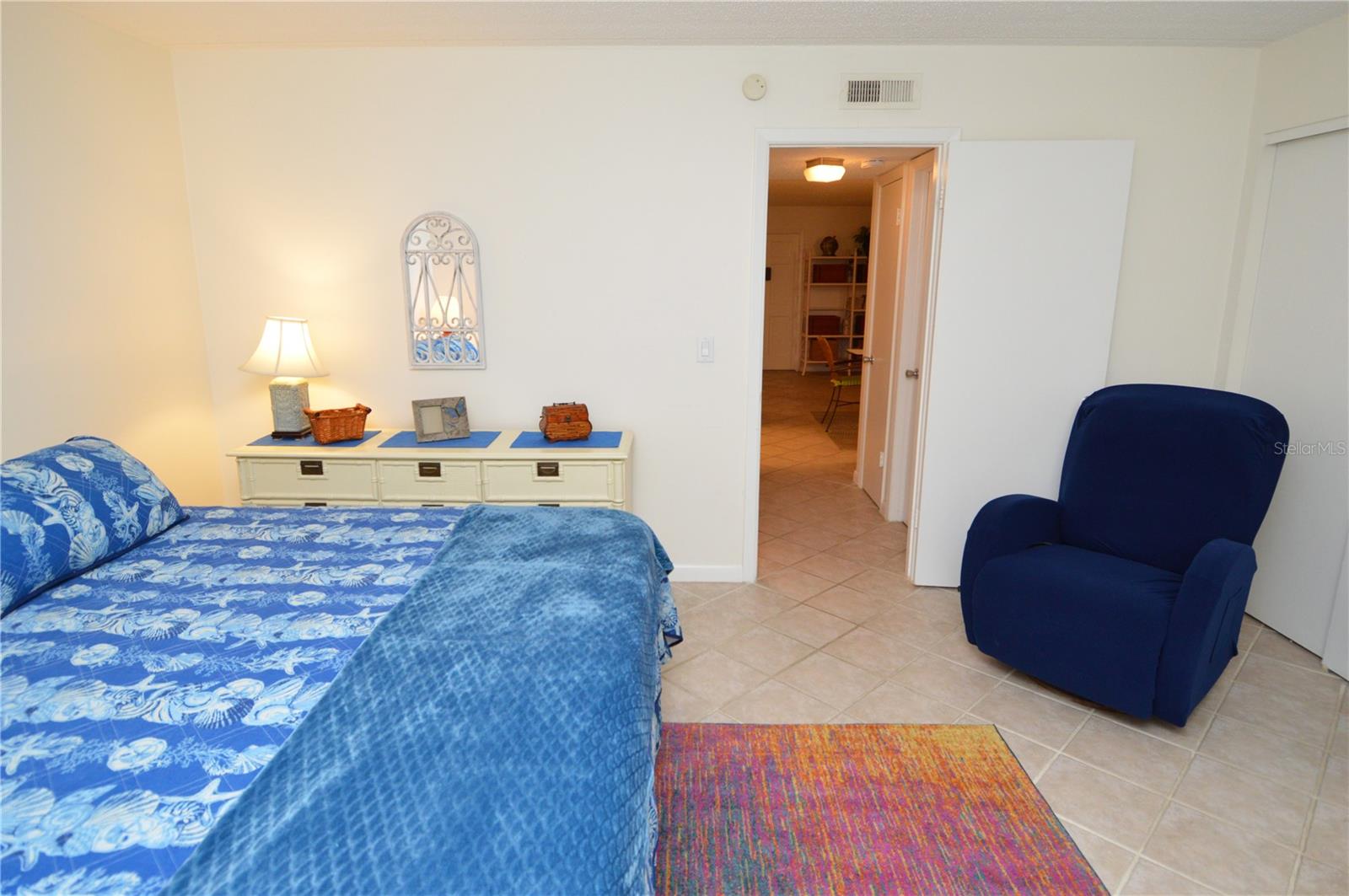 Image 35 of 92 For 12760 Indian Rocks Road 553