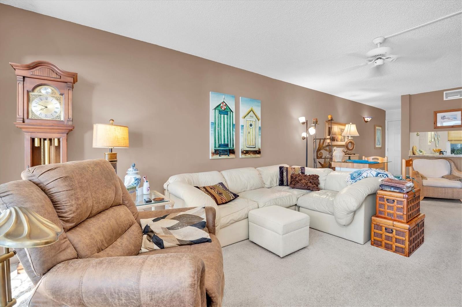 Image 11 of 58 For 6265 Sun Boulevard 107