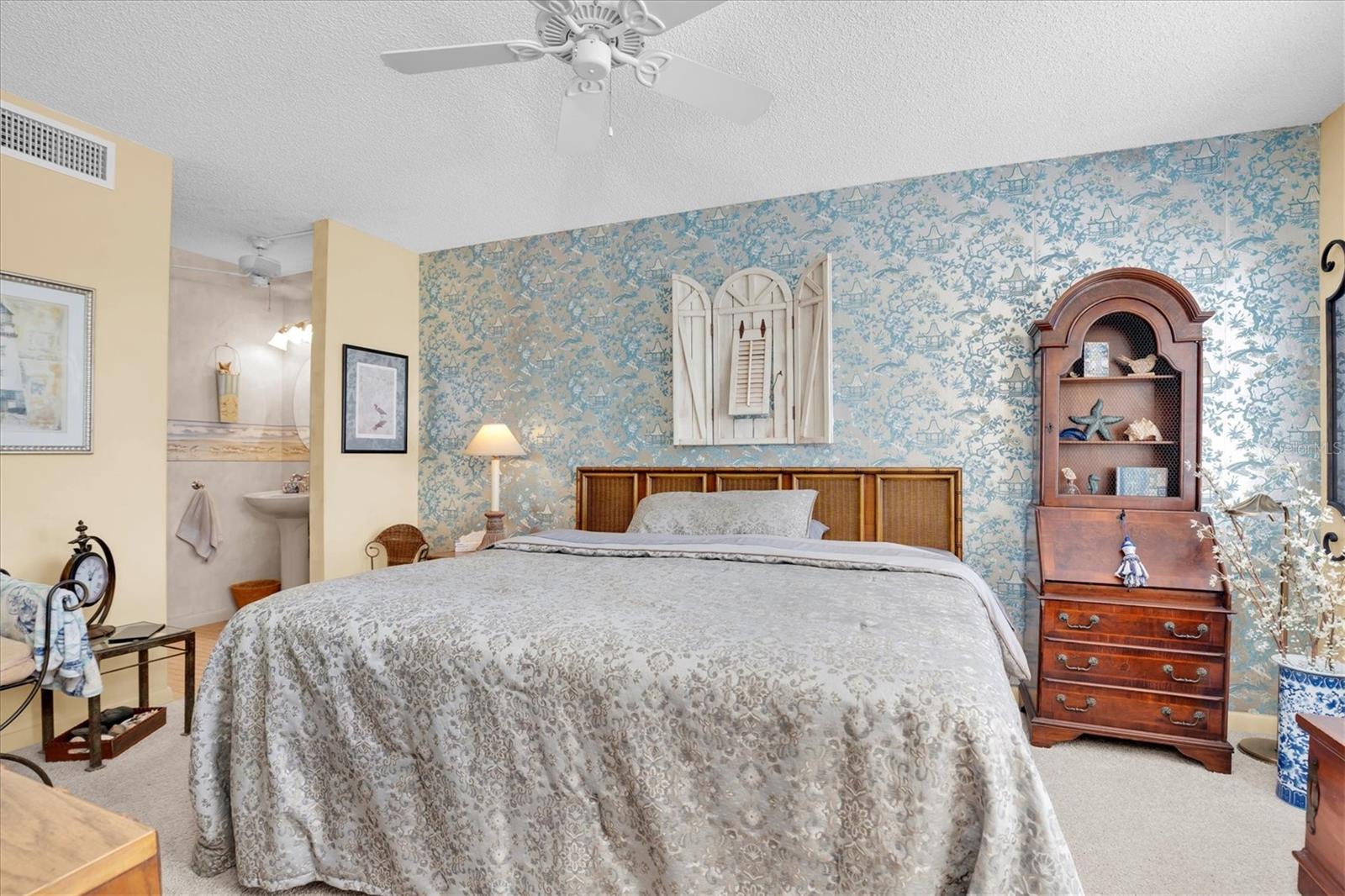 Image 21 of 58 For 6265 Sun Boulevard 107