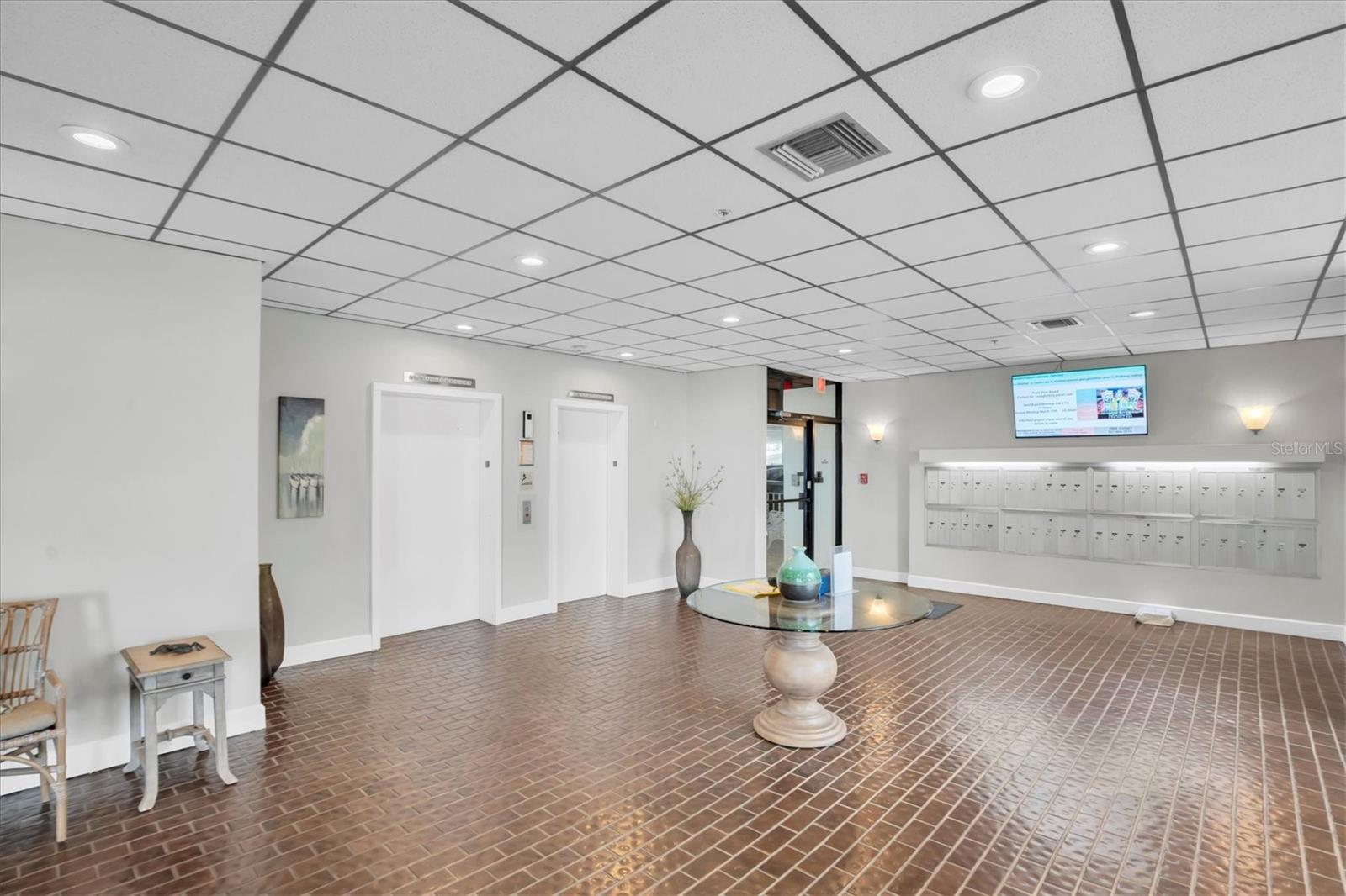 Image 38 of 58 For 6265 Sun Boulevard 107