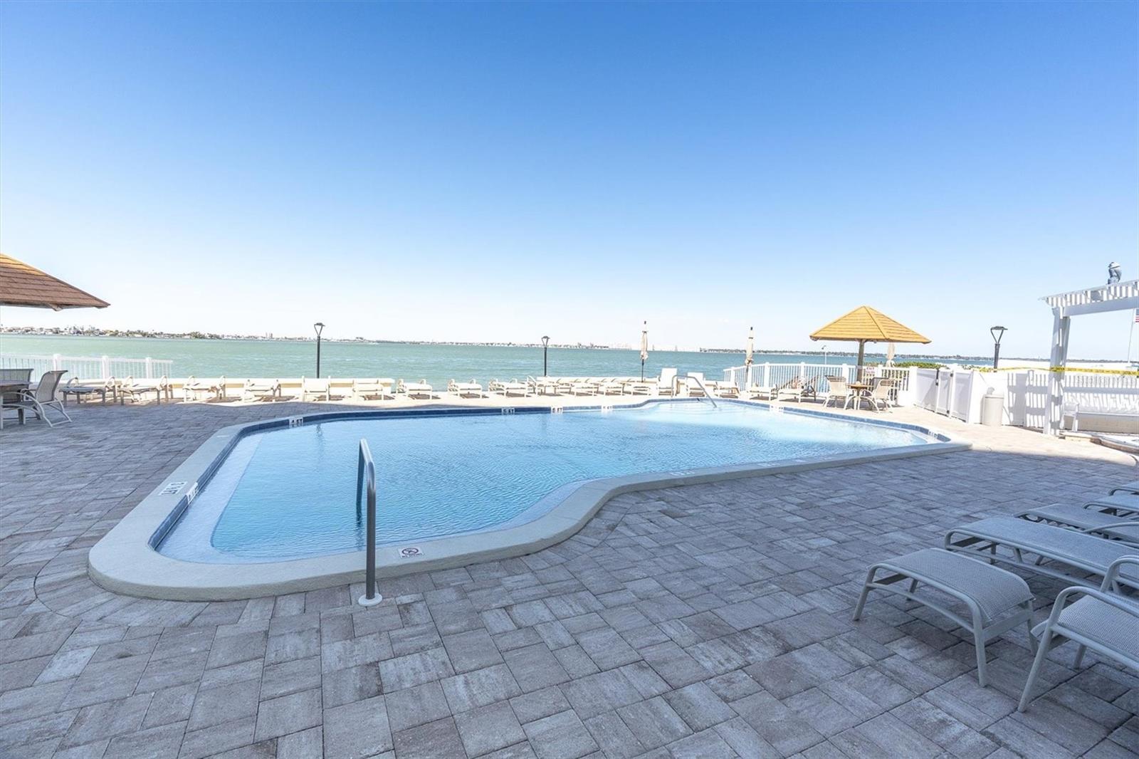 Image 44 of 58 For 6265 Sun Boulevard 107