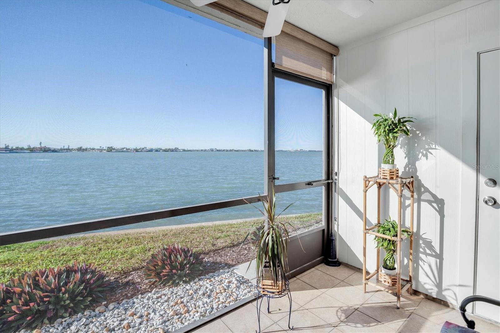 Image 6 of 58 For 6265 Sun Boulevard 107