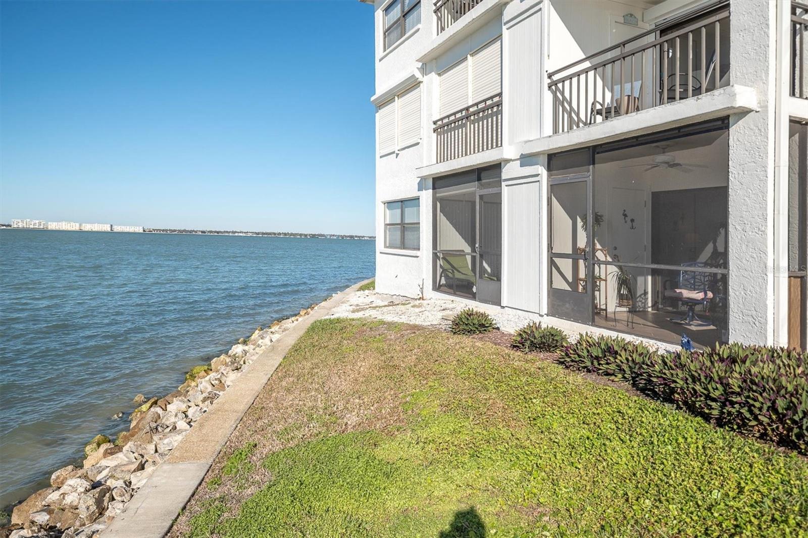 Image 7 of 58 For 6265 Sun Boulevard 107