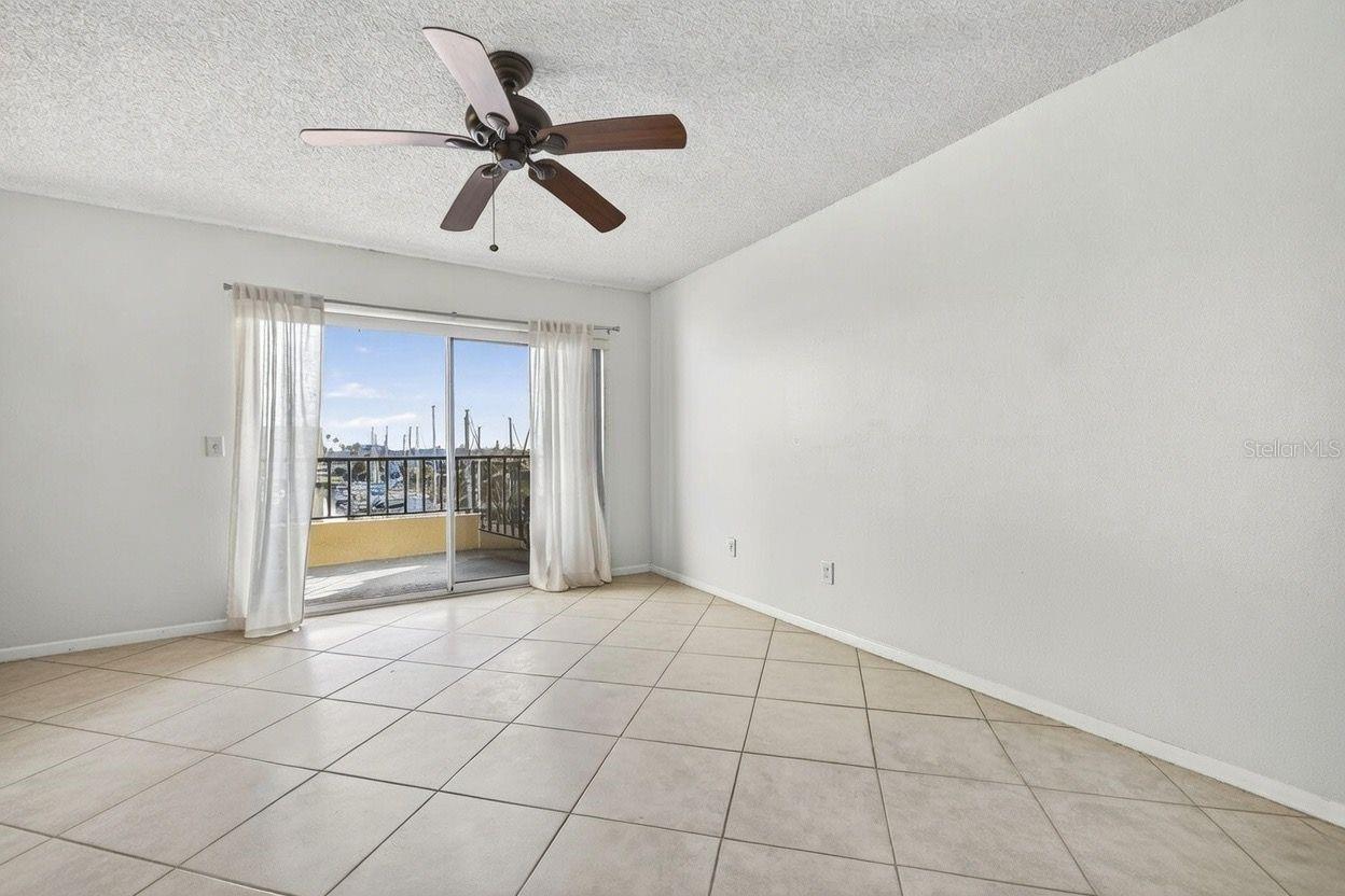 Image 13 of 23 For 1750 Harbor Place S 303