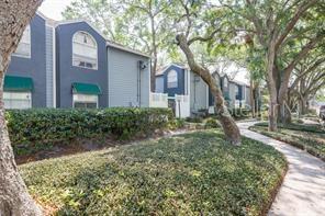 Image 34 of 39 For 606 Albany Avenue 9