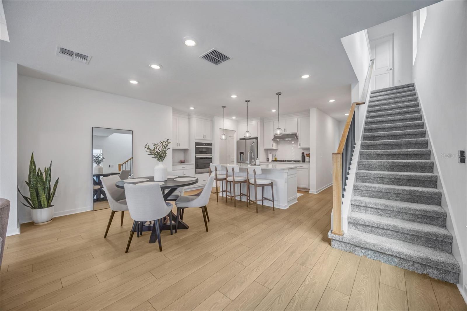 Image 18 of 72 For 1095 Kistna Drive