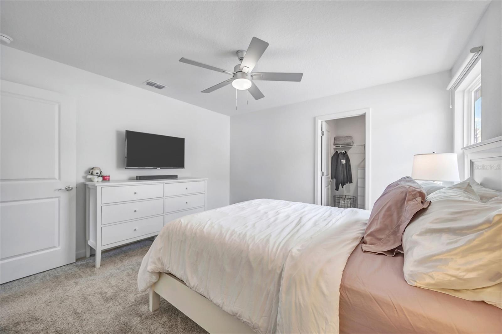 Image 33 of 72 For 1095 Kistna Drive