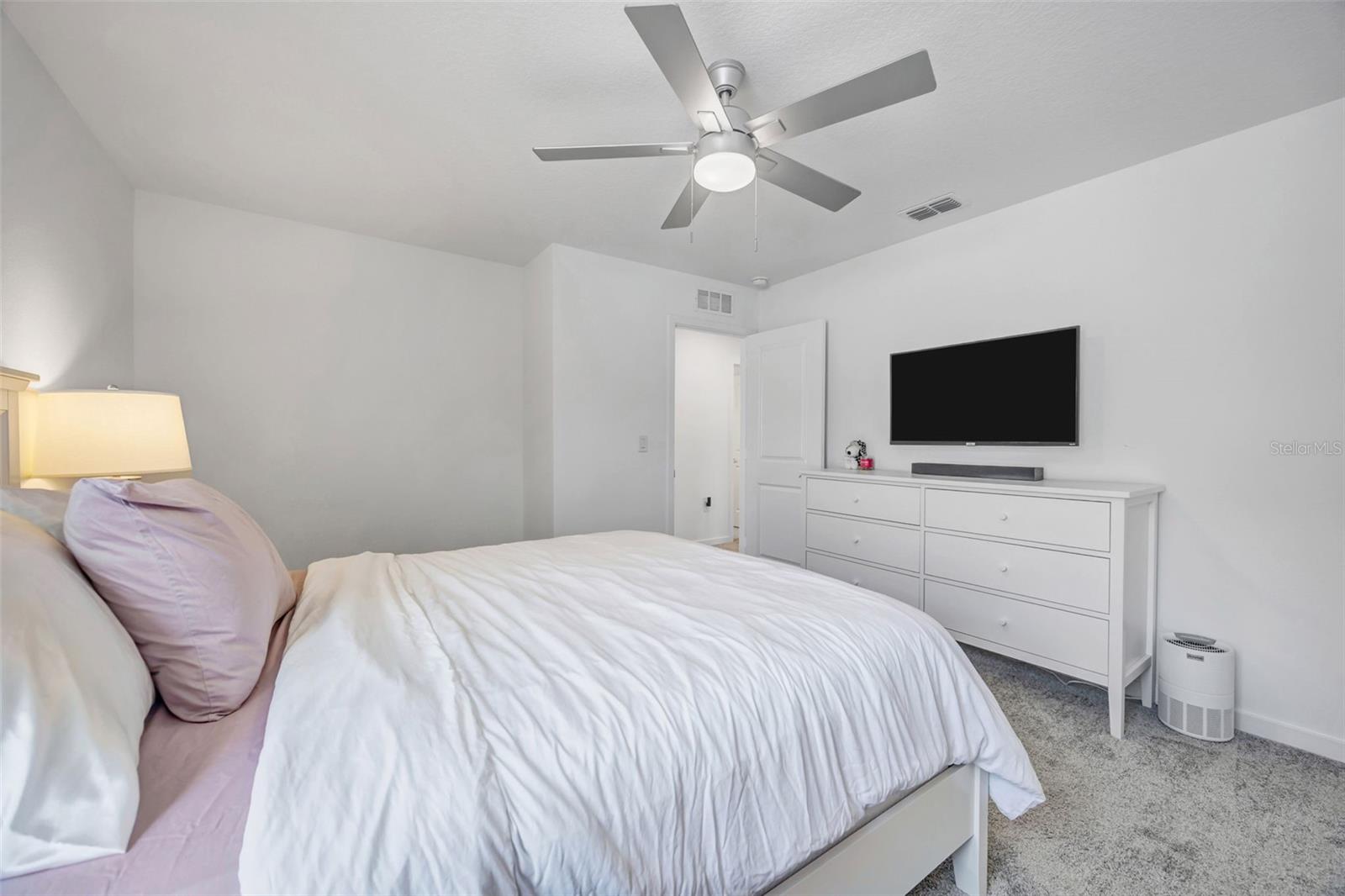 Image 35 of 72 For 1095 Kistna Drive