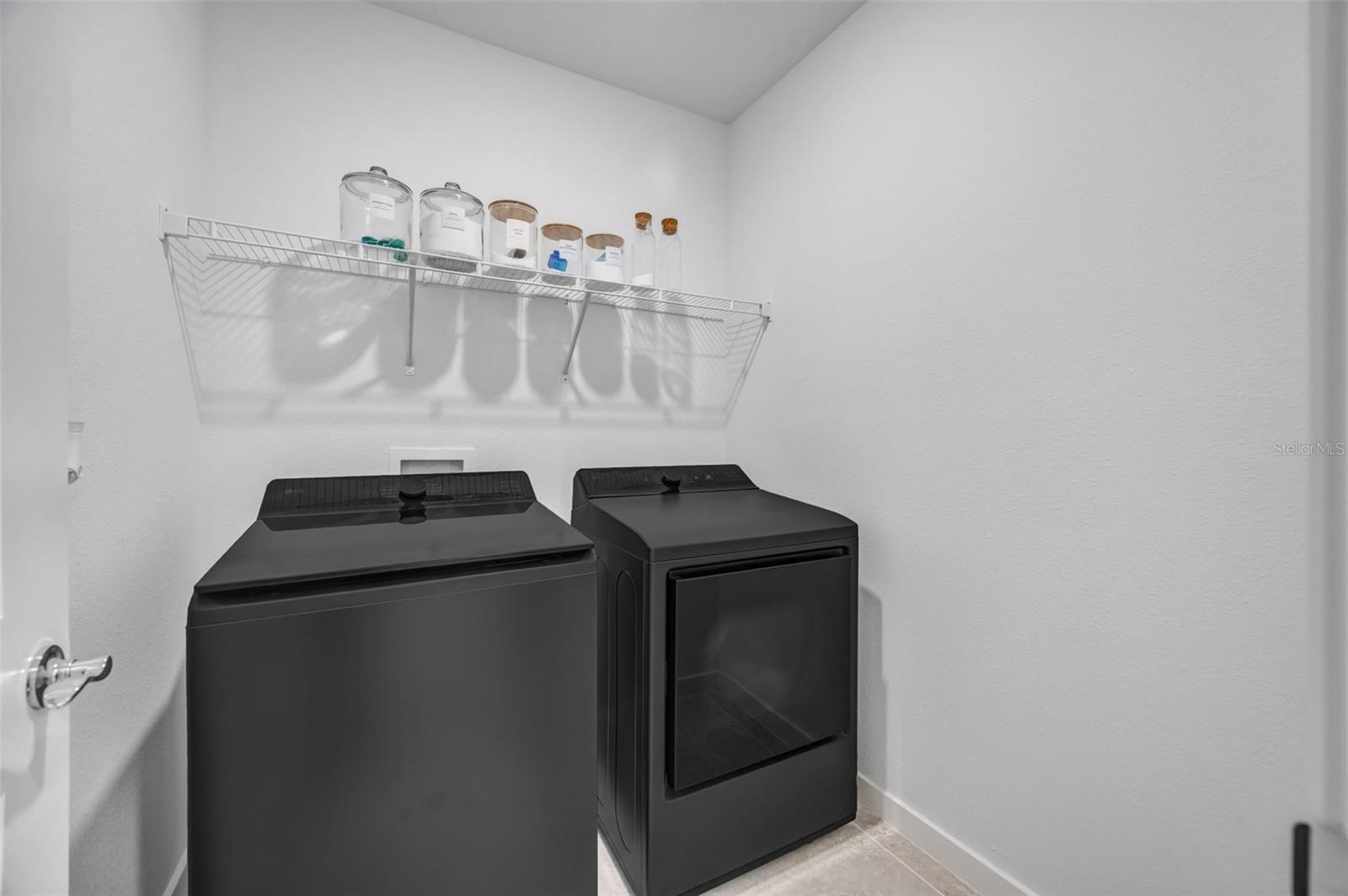 Image 43 of 72 For 1095 Kistna Drive