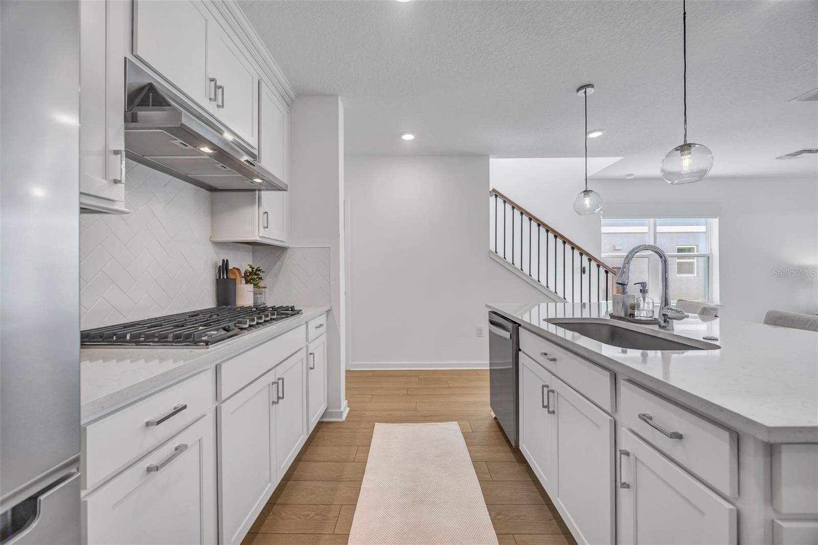 Image 8 of 72 For 1095 Kistna Drive