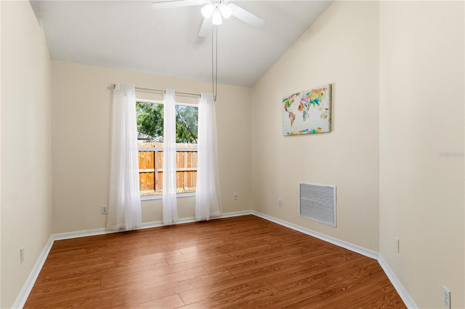 Image 14 of 39 For 1506 Little Brook Lane