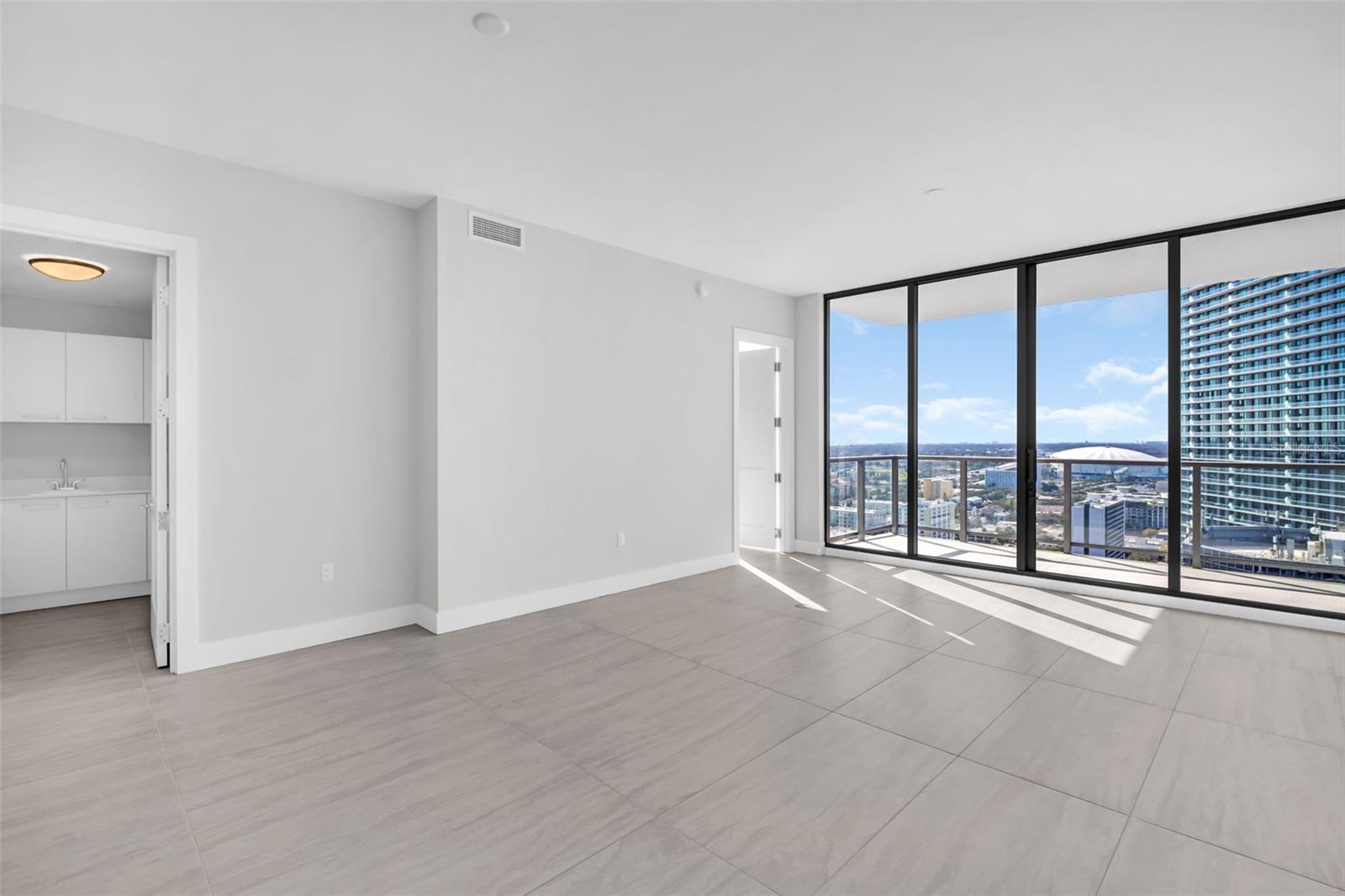 Image 17 of 77 For 275 1st Avenue S 2807