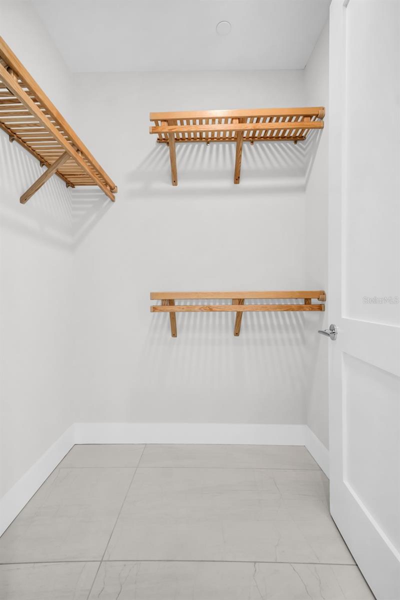 Image 28 of 77 For 275 1st Avenue S 2807