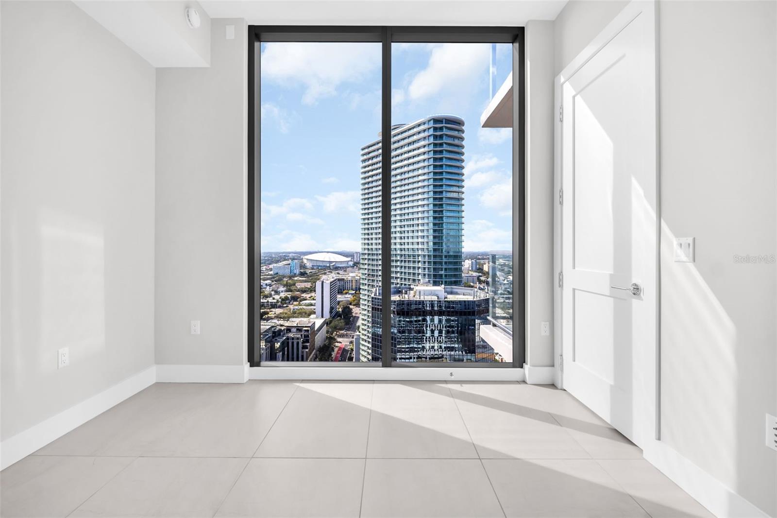 Image 37 of 77 For 275 1st Avenue S 2807