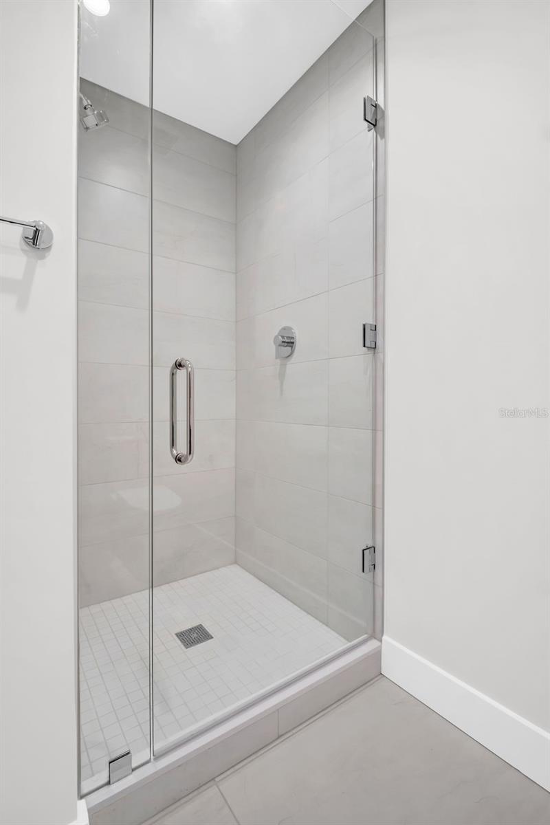 Image 39 of 77 For 275 1st Avenue S 2807