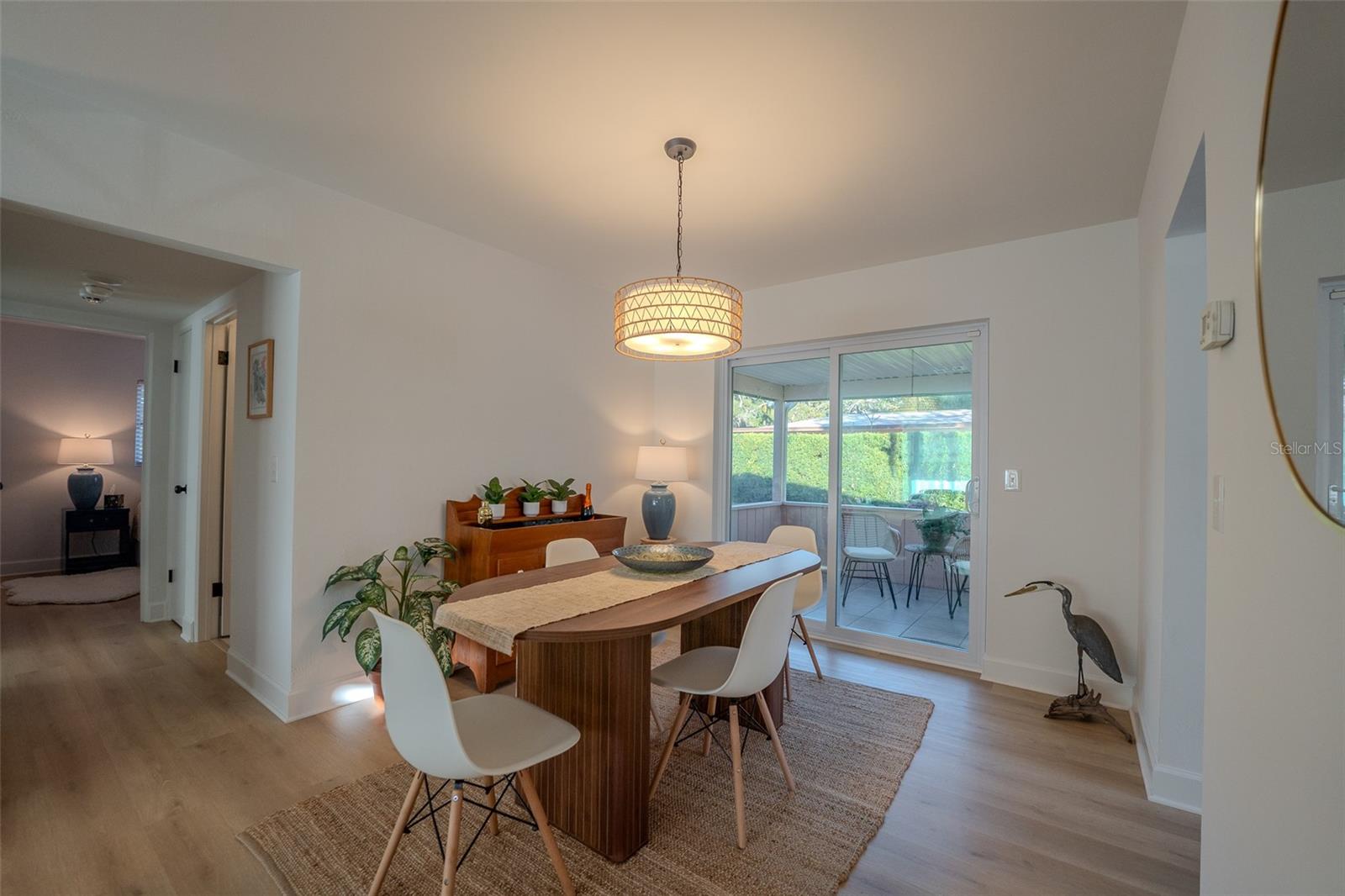 Image 17 of 40 For 199 Tropic Boulevard W