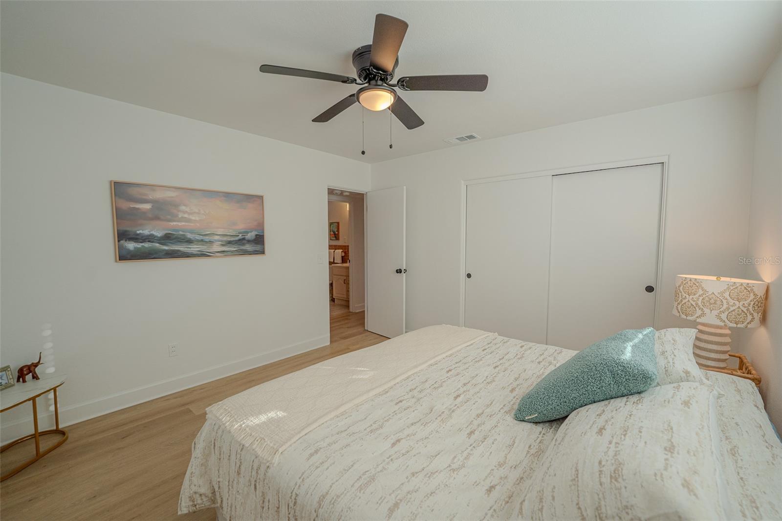 Image 27 of 40 For 199 Tropic Boulevard W