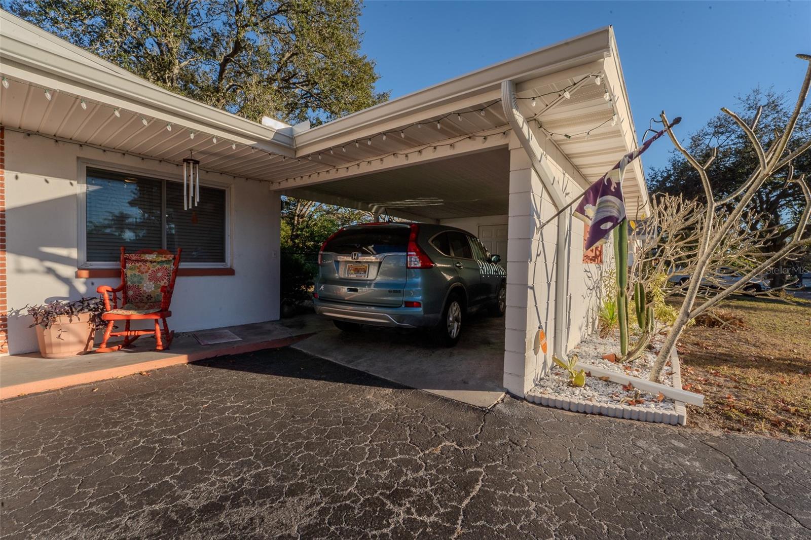 Image 32 of 40 For 199 Tropic Boulevard W