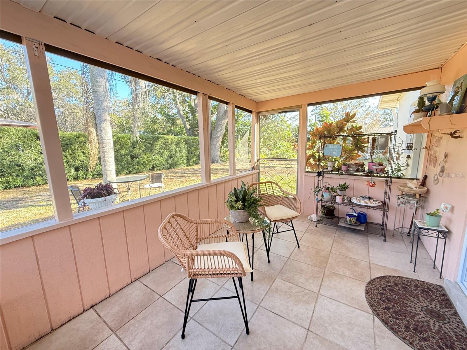 Image 35 of 40 For 199 Tropic Boulevard W