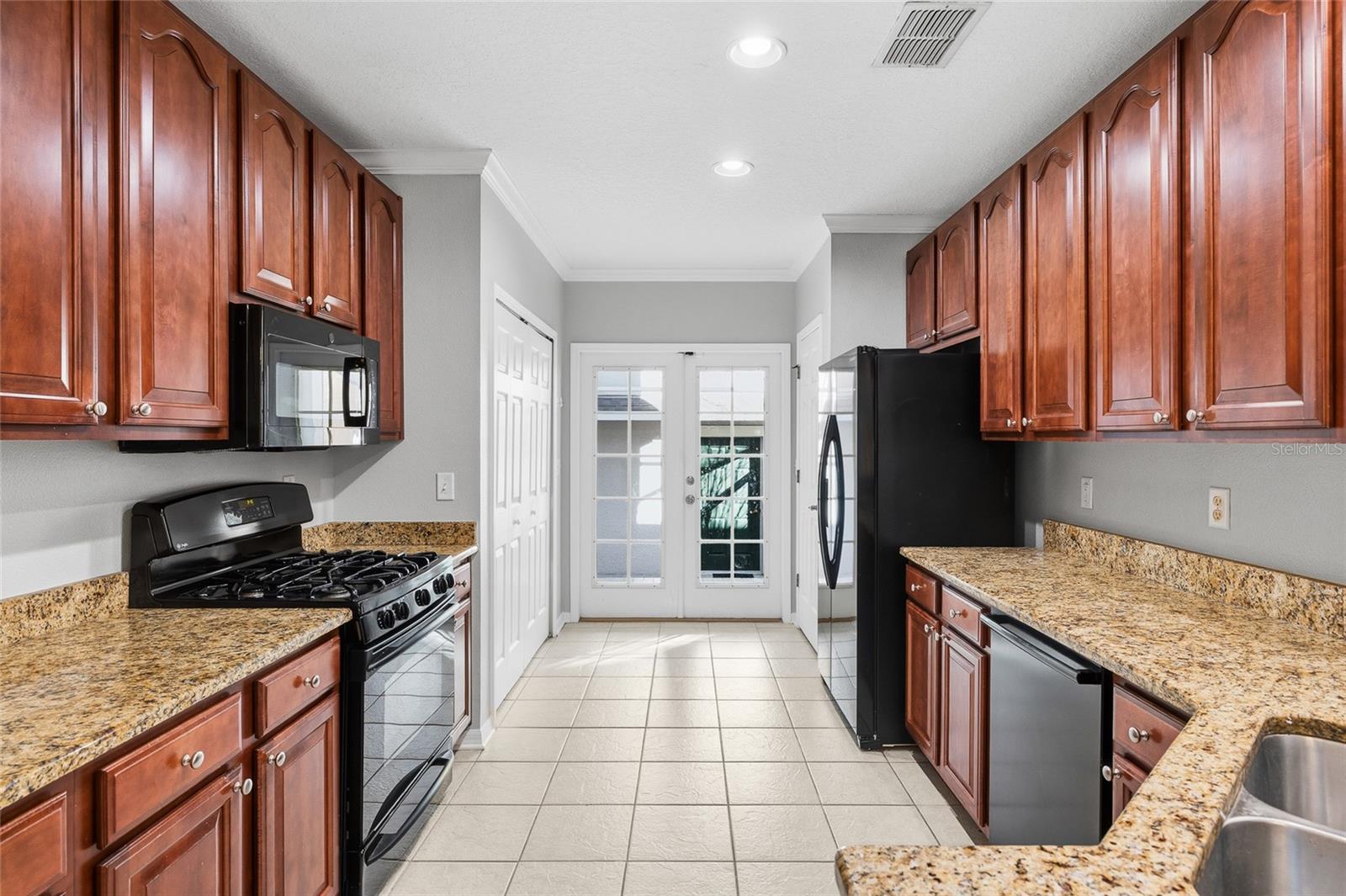 Image 13 of 77 For 5908 Beaconpark Street