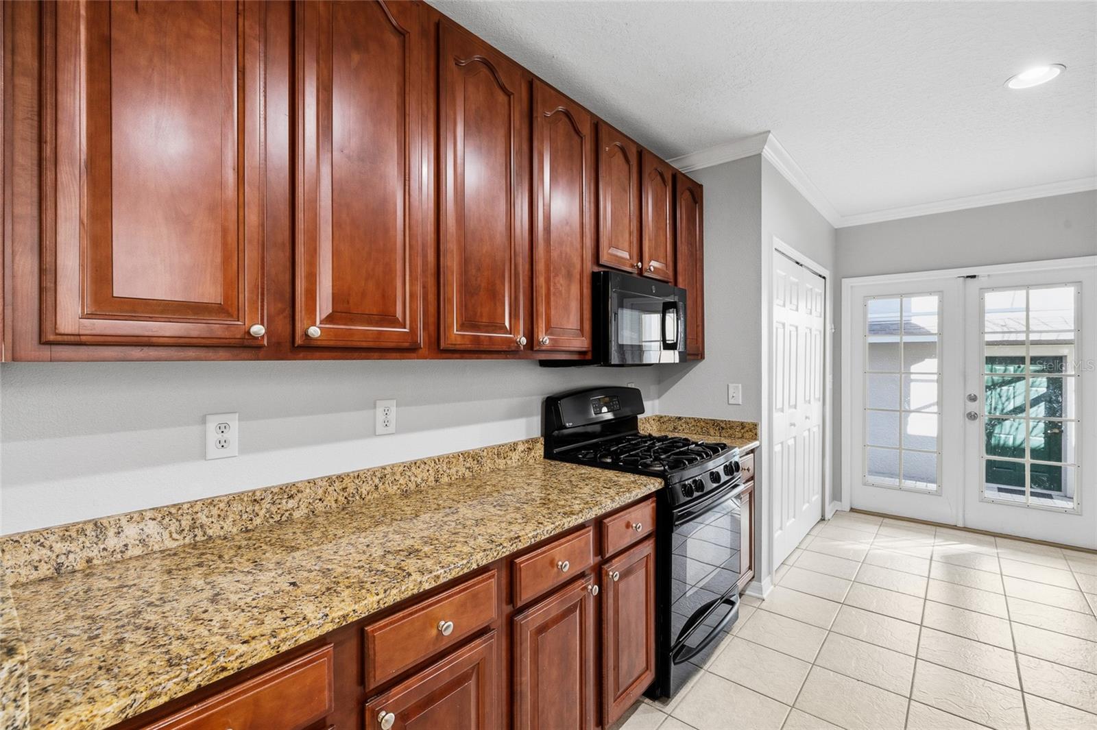 Image 15 of 77 For 5908 Beaconpark Street