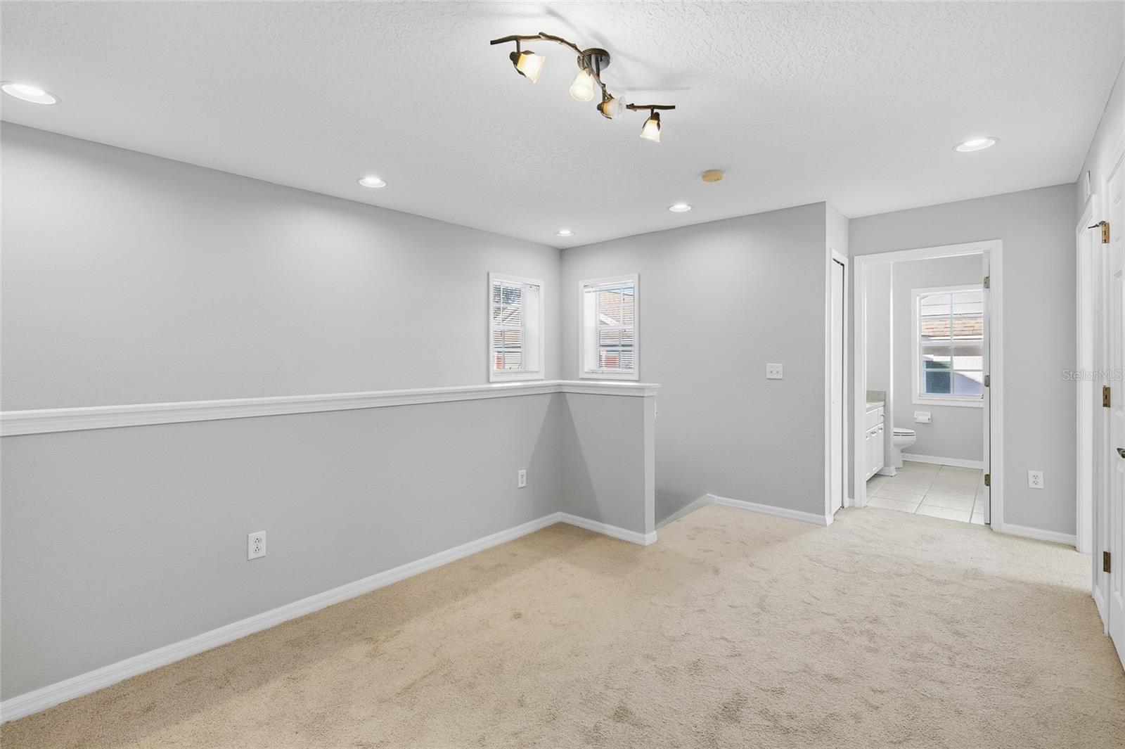 Image 26 of 77 For 5908 Beaconpark Street