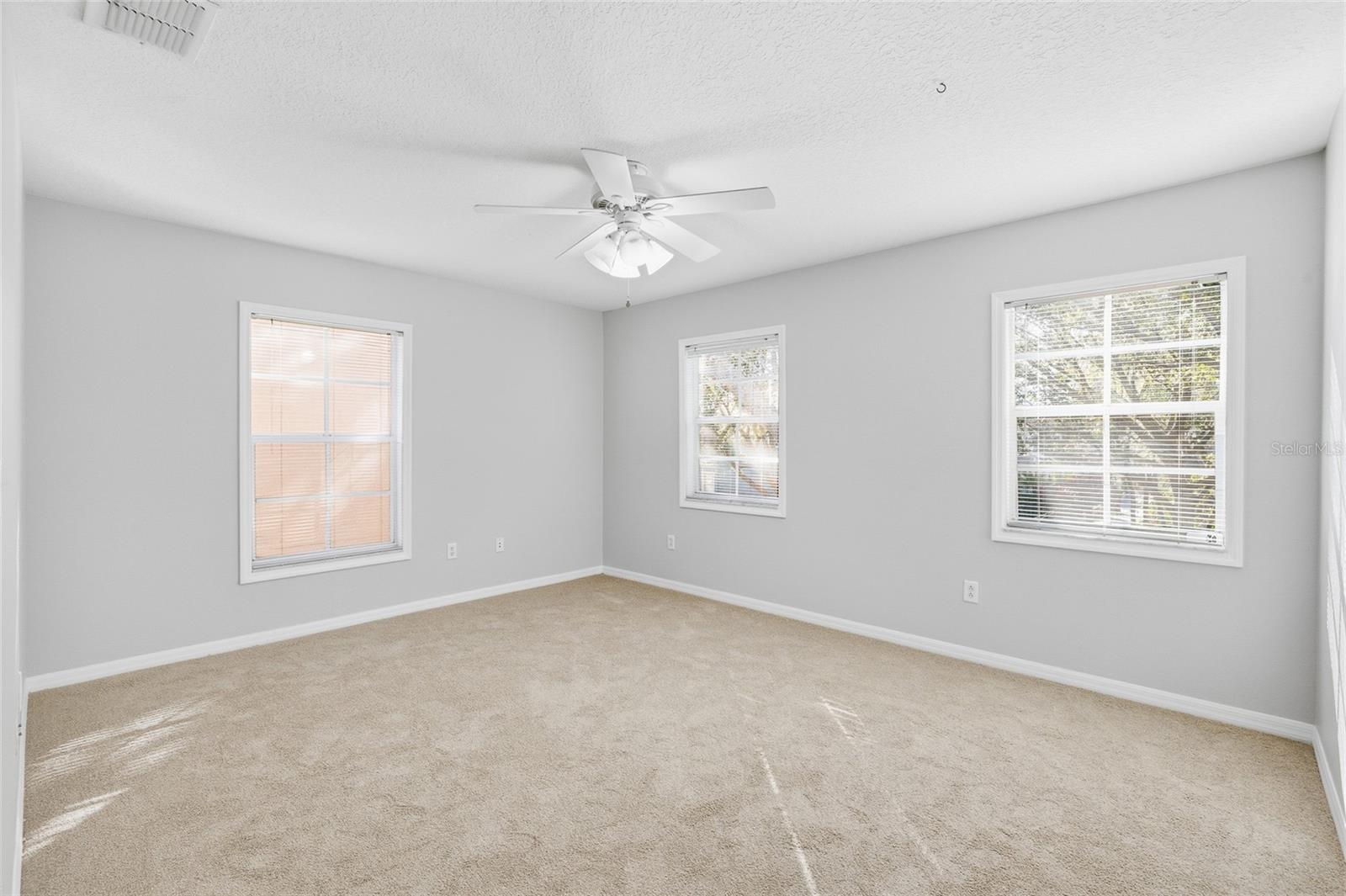 Image 29 of 77 For 5908 Beaconpark Street