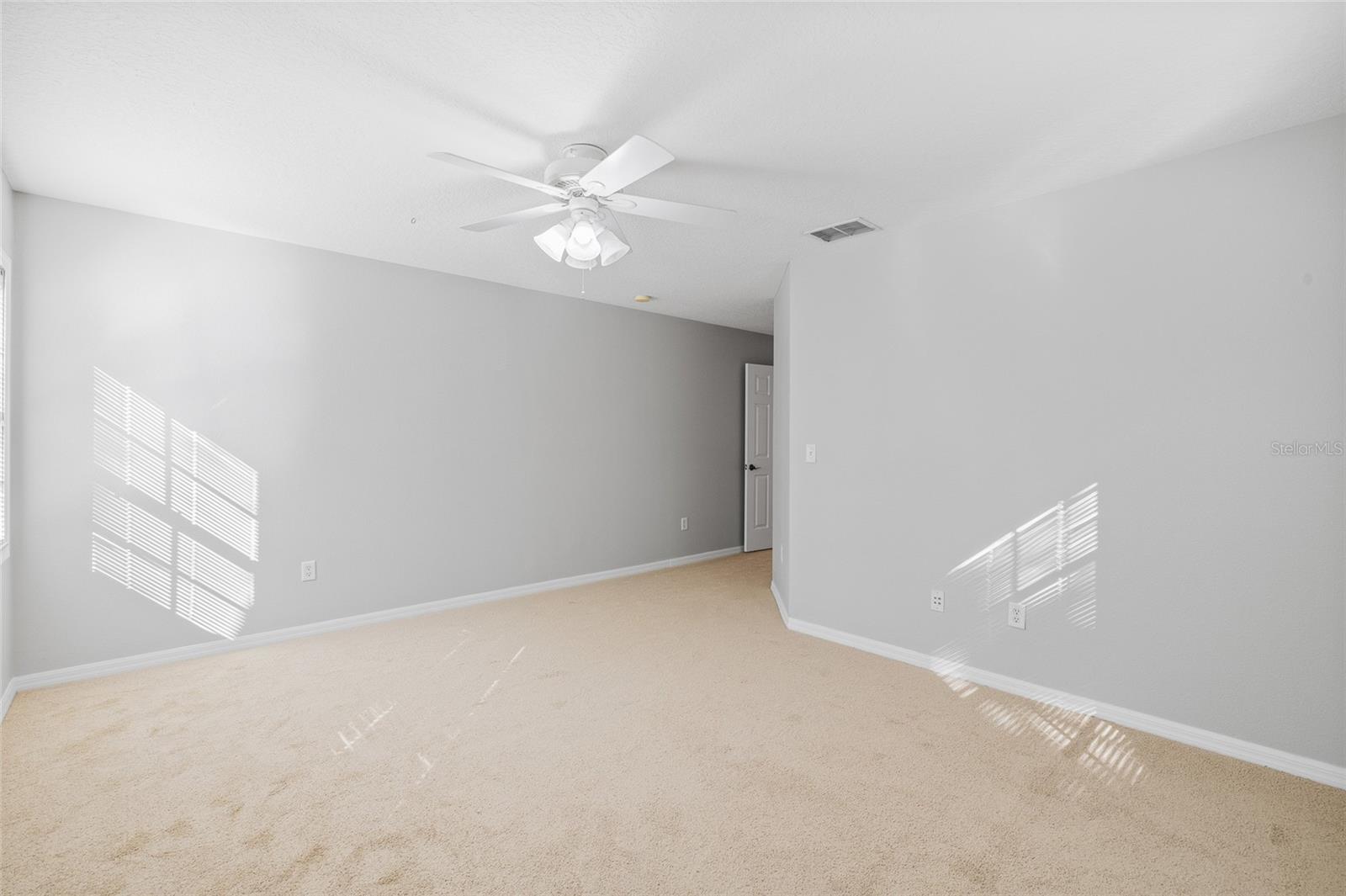 Image 40 of 77 For 5908 Beaconpark Street