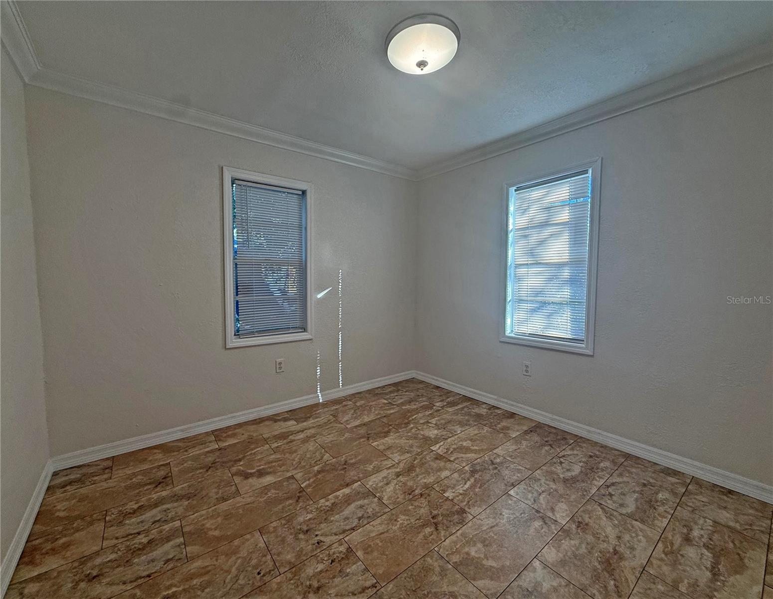 Image 10 of 14 For 3215 Louisiana Avenue