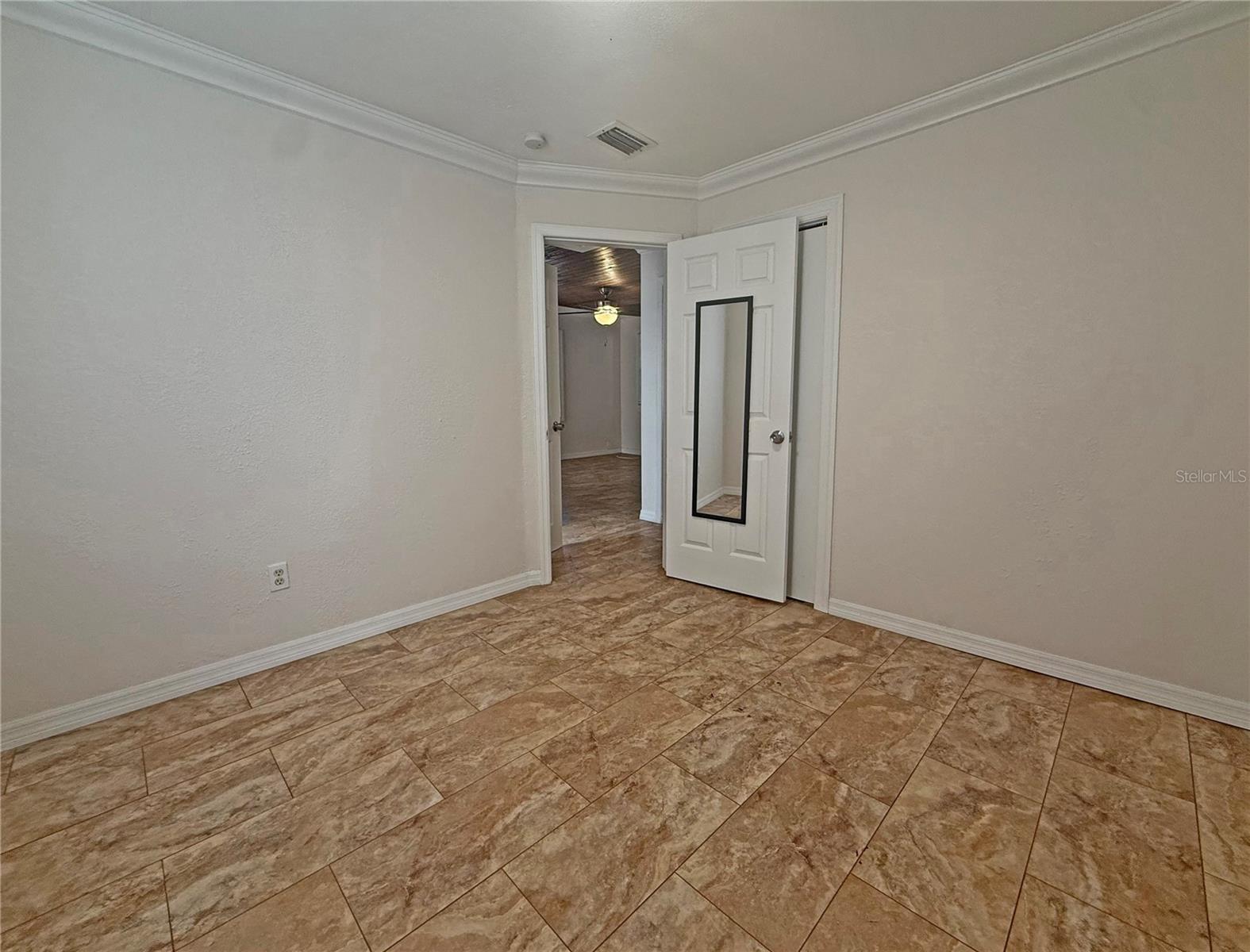 Image 13 of 14 For 3215 Louisiana Avenue