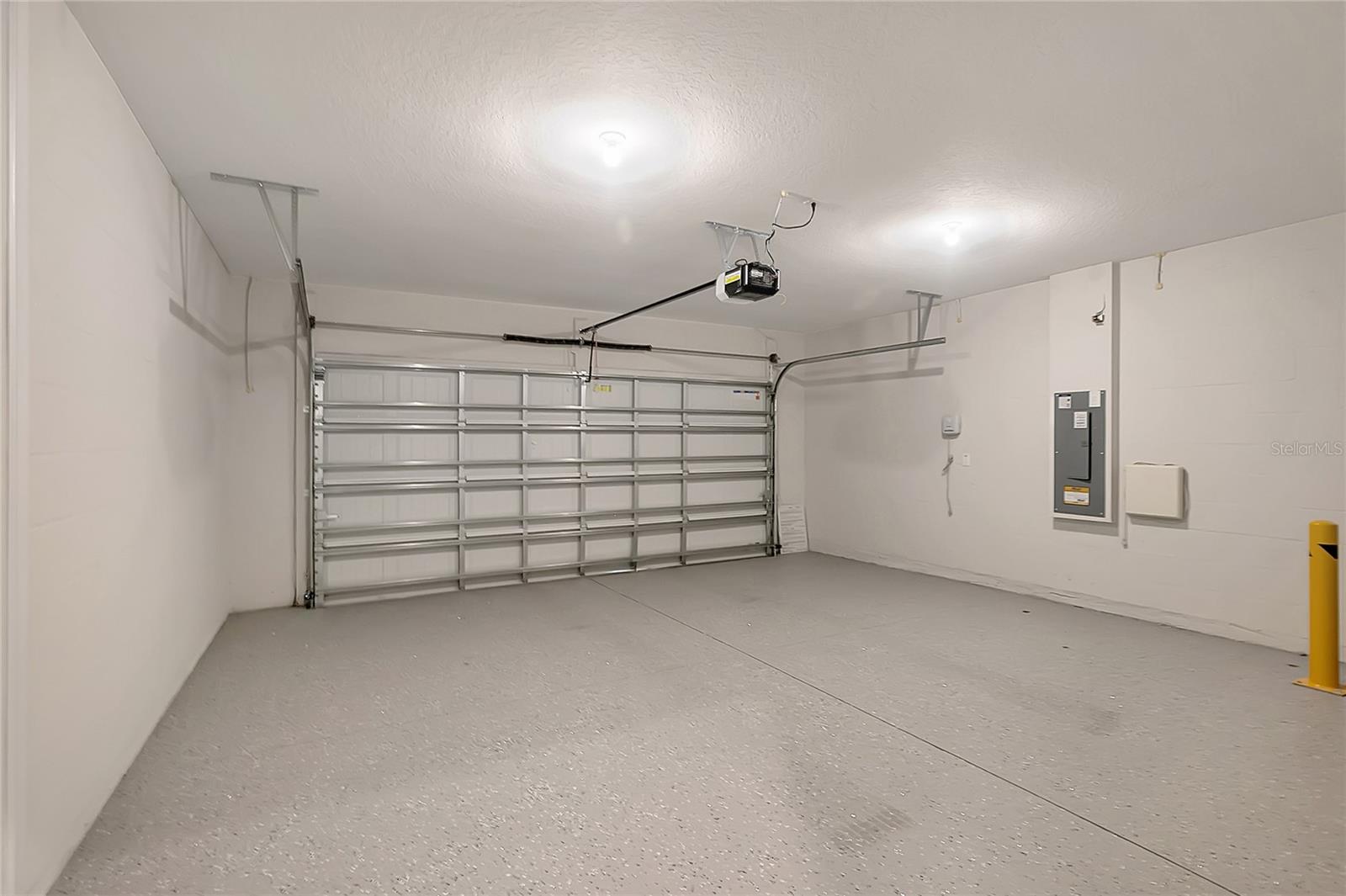 Image 35 of 44 For 10209 Agave Court