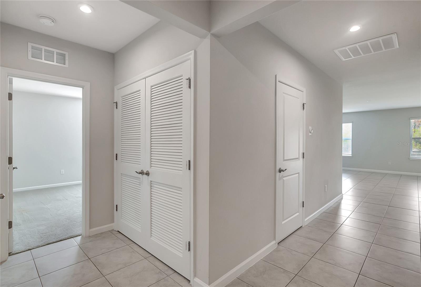 Image 7 of 44 For 10209 Agave Court