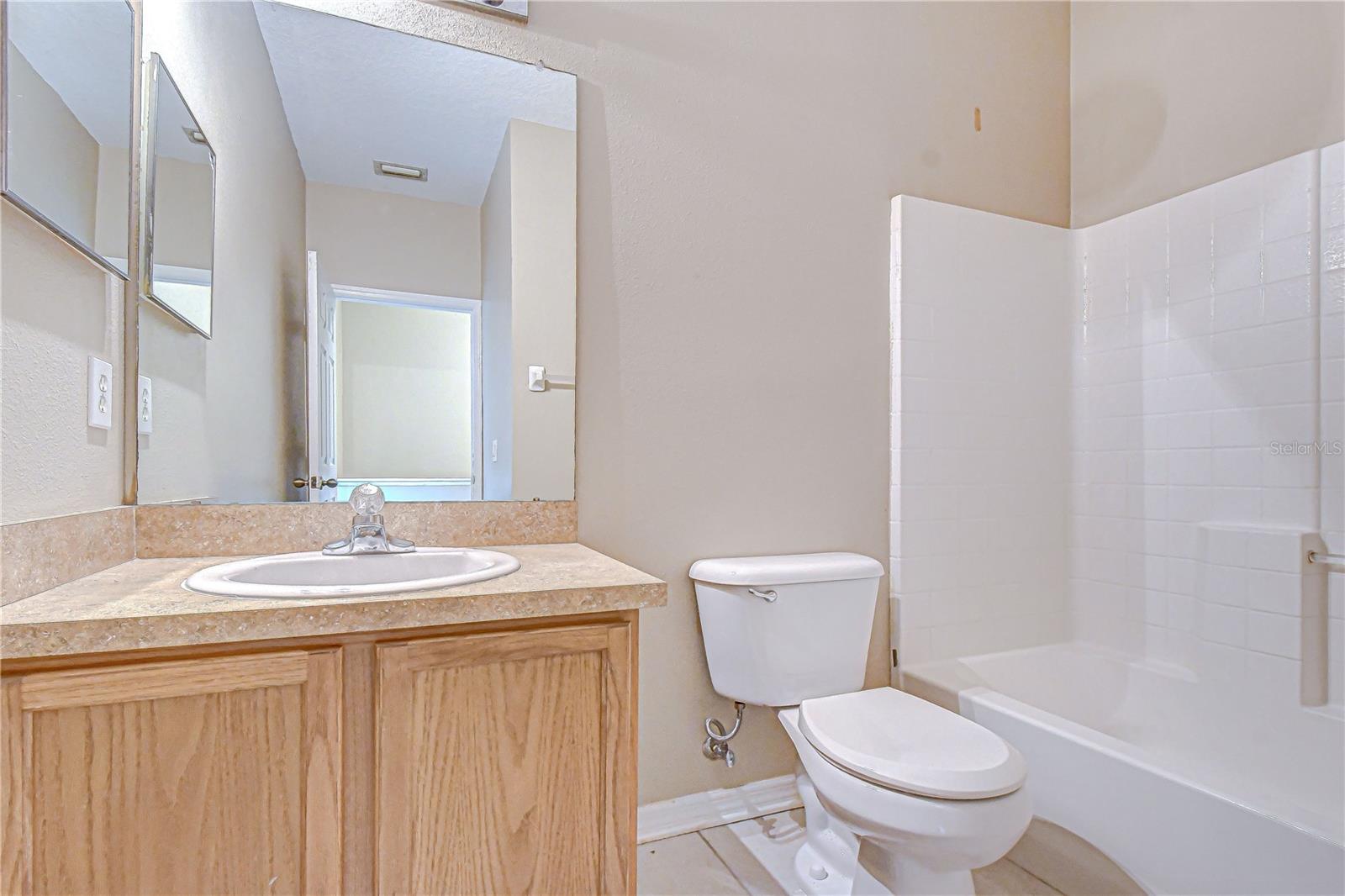 Image 18 of 25 For 10720 Chesham Hill Court