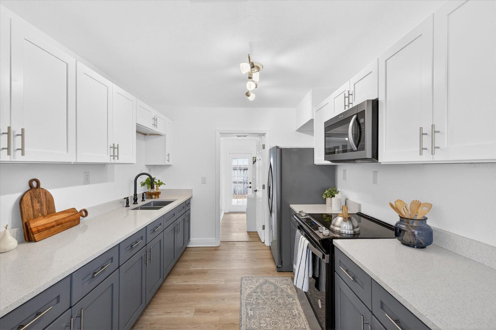 Image 14 of 36 For 6982 79th Avenue N