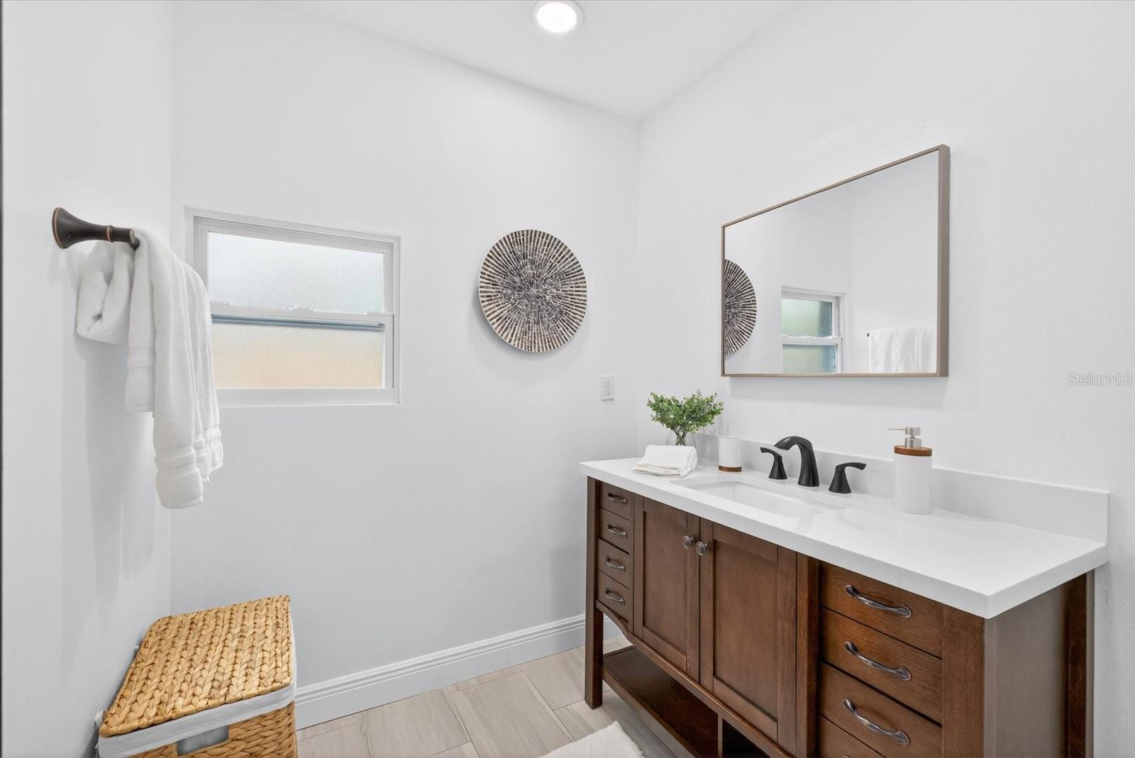 Image 27 of 36 For 6982 79th Avenue N