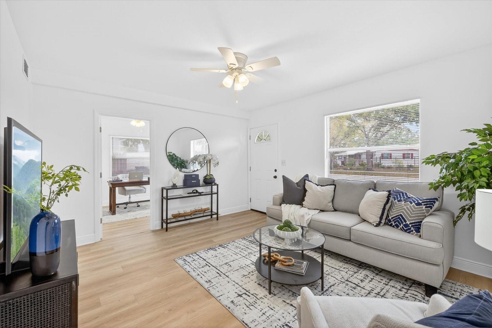 Image 6 of 36 For 6982 79th Avenue N