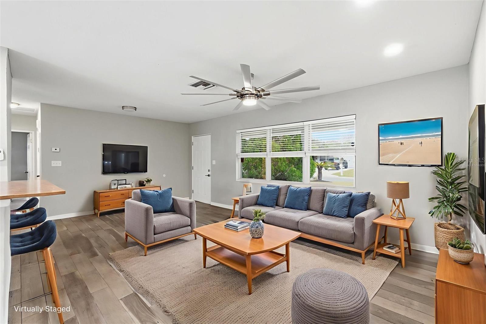 Image 11 of 33 For 5613 57th Avenue N