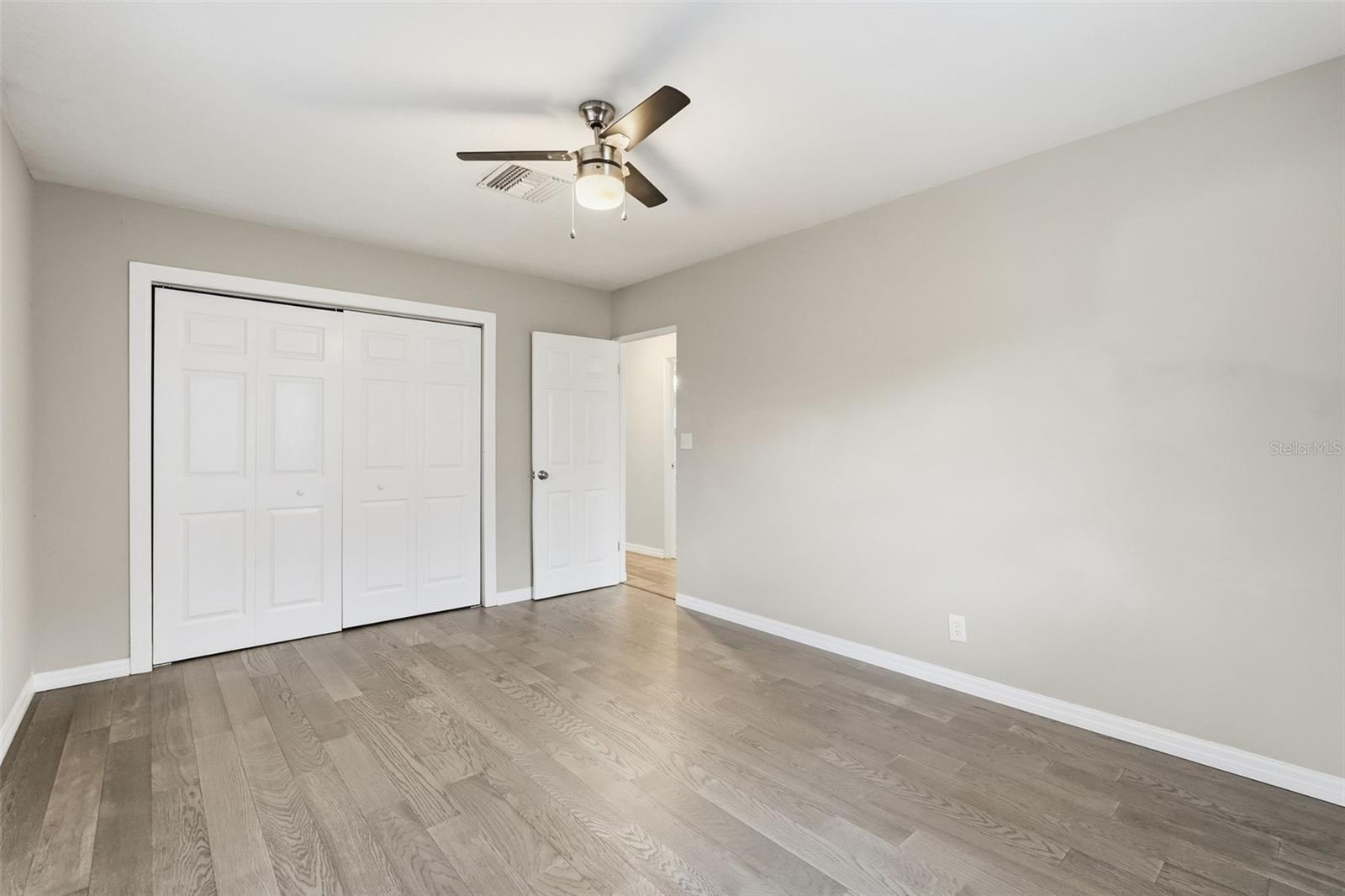 Image 20 of 33 For 5613 57th Avenue N