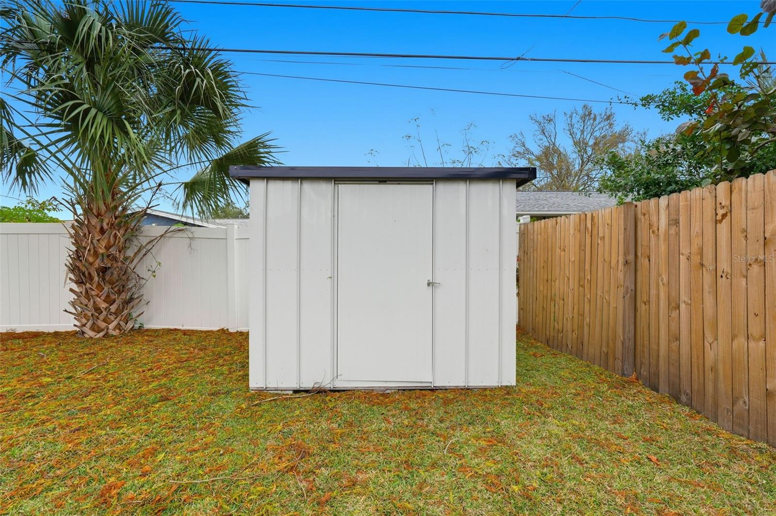 Image 28 of 33 For 5613 57th Avenue N