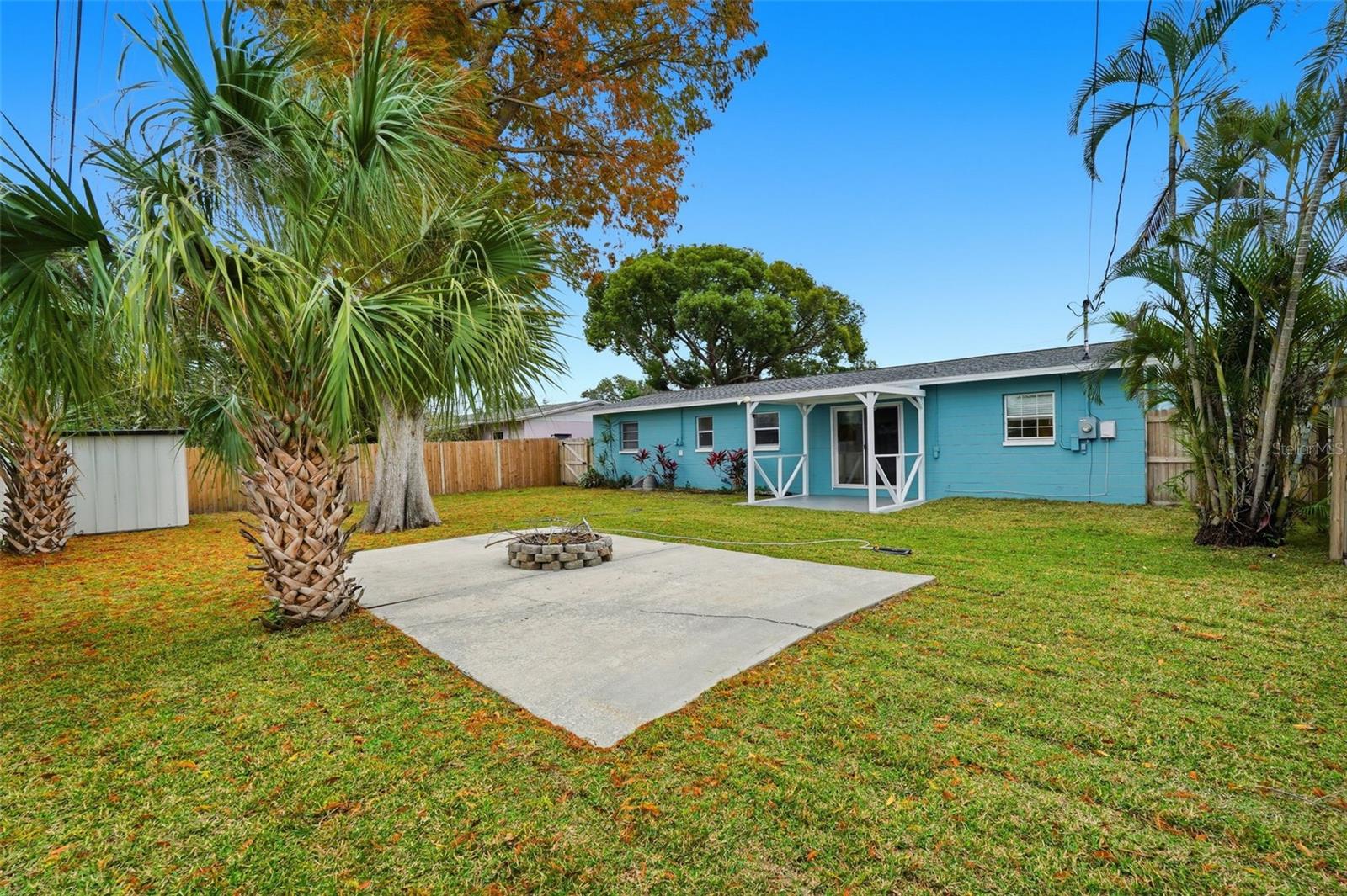 Image 29 of 33 For 5613 57th Avenue N