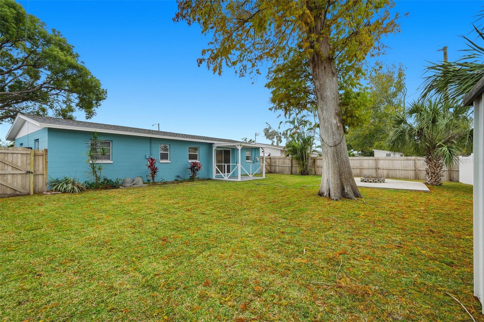 Image 30 of 33 For 5613 57th Avenue N